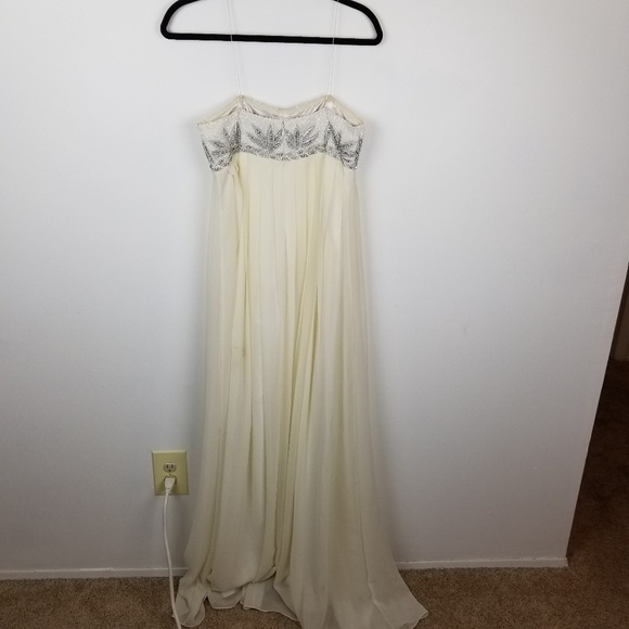 Aidan Mattox ivory beaded gown - Picture 4 of 11